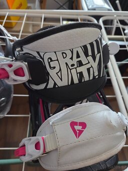 Vázání Gravity, poškozené - 3