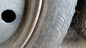 Pneumatiky s disky letní 185/65/15 - 3