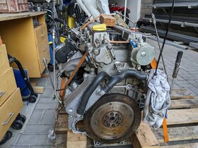 Prodám motor 2,0 turbo Saab B 207 R OPEL 154KW - 3
