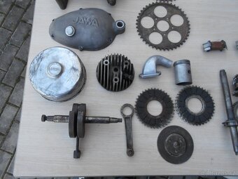 Jawa 98 Robot motor díly levně - 3