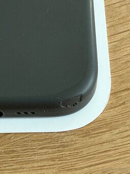 Silikonový obal / kryt MagSafe na iPhone 15 Pro, originál - 3