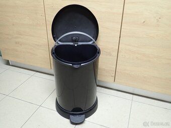 ODPADKOVÝ KOŠ CURVER - 3