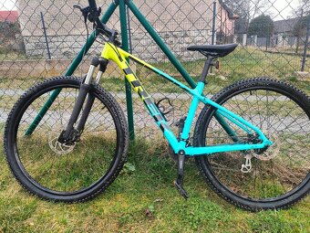 Horské kolo Trek Marlin 5 29" Volt to Miami Green Fade - 3
