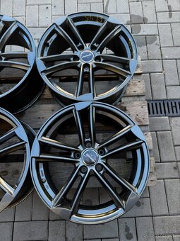Alu kola, disky r18 5x112 Wheelworld - 3