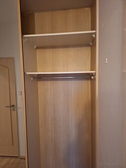 Vestavěná skříň - 3
