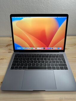 Apple MacBook Pro 13” 2017 256GB Intel Core i5 8GB RAM - 3