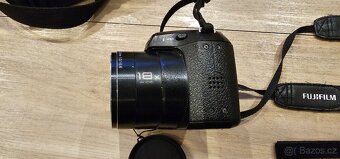 Foťák Fujifilm FinePix S2500HD - 3