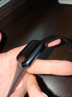 Apple Watch Series 7 45mm Cellular Temně inkoustový hliník - 3