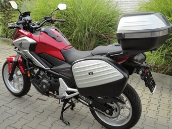 HONDA NX750X - 3