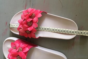 dámské pantofle, stélka 26 cm - 3