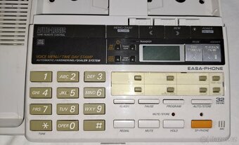 Stolní telefon Panasonic KX-T2470B se záznamníkem - 3
