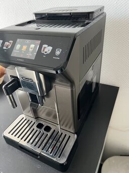 De'Longhi Eletta Explore ECAM 450.86.T - 3
