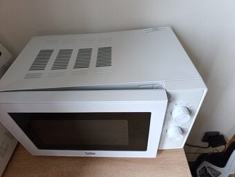 Mikrovlnná trouba Beko MOC 20100 W - 700W - 3