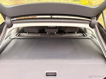 Roleta se síťkou z audi a6 c6 combi 2008 - 3