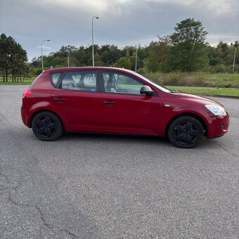 Kia Ceed 1.4 benzín, r. 2008 – 226 000 km - 3