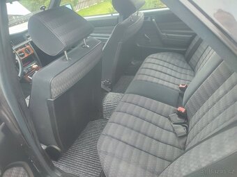 Mercedes 190E 2,3 - 3