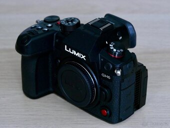 Panasonic LUMIX GH6 tělo, JAKO NOVÁ , záruka do 5/27 - 3