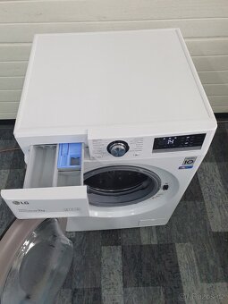 Pračka LG F49V3VW6W A+++ - 3