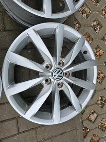 ALU disky kola 5x112 VW R17 Golf ET48 5G0 Octavia Škoda - 3