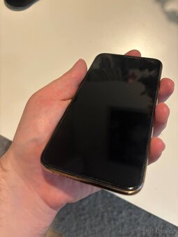 Prodám růžový iPhone Xs – 64 GB, plně funkční - 3