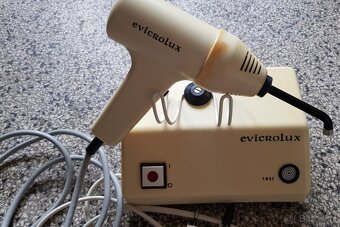 Vytvrzovací UV lampa Evicrolux - 3