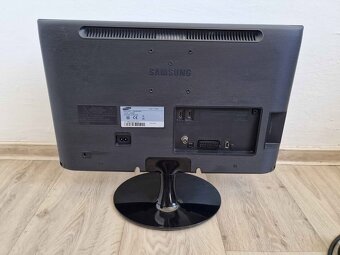 LCD Televize a Monitor s setoboxem vhodný i na pergolu zahrá - 3