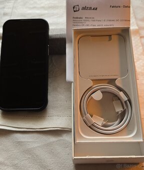 iPhone 15 - 3