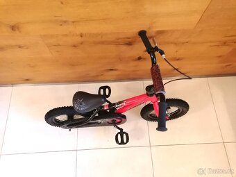 Pěkné dětské kolo 12" Specialized - 3