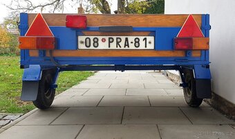 Prodám přívěsný vozík SPORT JACHT ve velmi dobrém stavu - 3