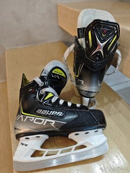 Hokejové brusle Bauer vapor X3 vel. 27 - 3