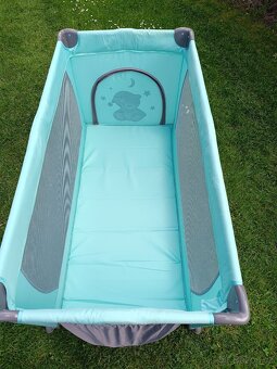 Skládací postýlka - 3