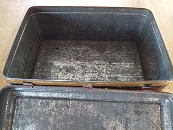 PLECHOVÁ KRABIČKA - 3