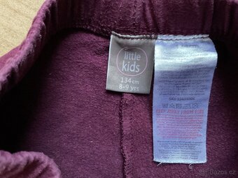 Set trička a tepláčků- Little kids- 134 (odpovídá 122) - 3