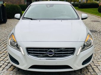 Volvo V60 2.0D 120KW 5VÁLEC MANUÁL BEZ KOROZE - 3