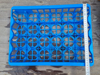 Sadbovací plato pro květináče nebo jiné drobné kelímky. - 3