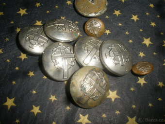 Staré kovové knoflíky-uniforma - 3