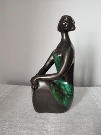 Jitka Forejtová sediaci akt žena keramická soška 30 cm - 3