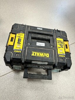 2x kufr DeWALT - 3