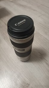 Fotoaparát s příslušenstvím - 3