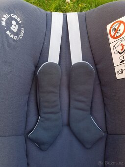 Autosedačka + základna Maxi Cosi Family Fix3-2022 - 3