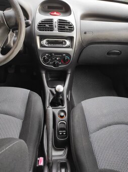 Peugeot 206 - 3