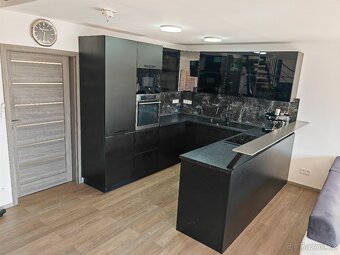 Prodej bytu 6kk 279 m² Brno Ivanovice - Česká - 3