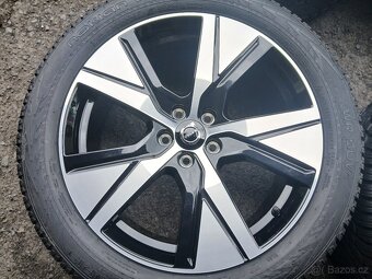 Prodám NOVOU sadu Orig ALU kol Volvo Dvourorměr R19 - 3