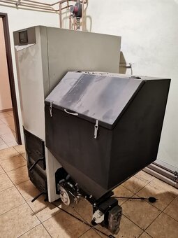 automatický kotel Benekov cosmotherm U35 - 3