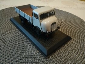 Doprodej modelů aut 1:43 - 3