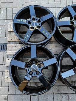 Alu kola, disky r17 5x112 Wheelworld - 3