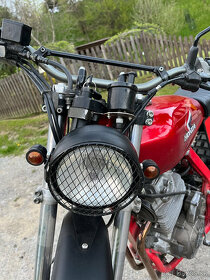 Honda NX 650 Dominator - 3