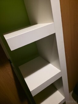 Bílá IKEA Police Lack - 3