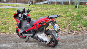 Gilera Nexus 500 maxi skútr - 3
