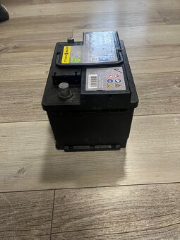 Autobaterie 61Ah,12V, 600 A EN - 3